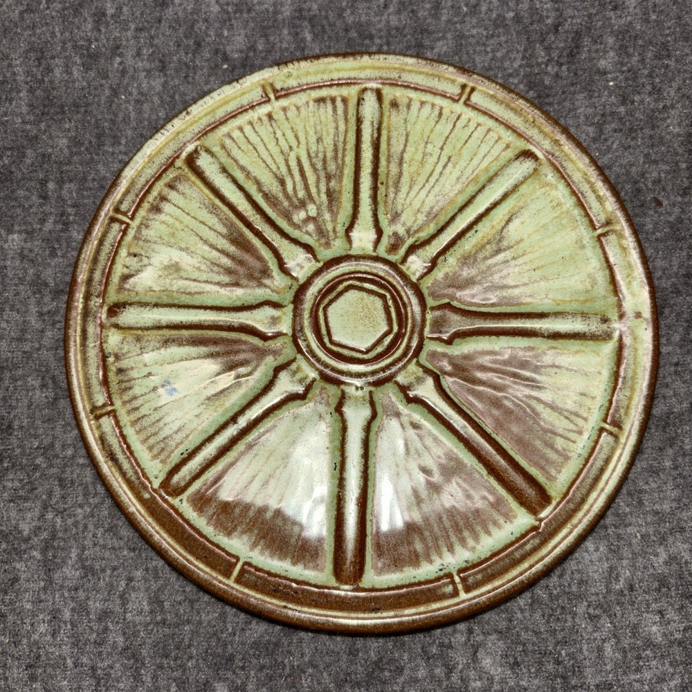 Vtg Frankoma Pottery Wagon Wheel Trivet 94TR Romance Of‎ The West Prairie Green